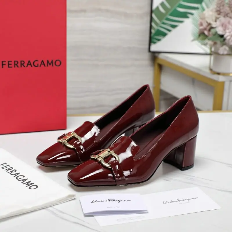 salvatore ferragamo a talons hauts chaussures pour femme s_12671422